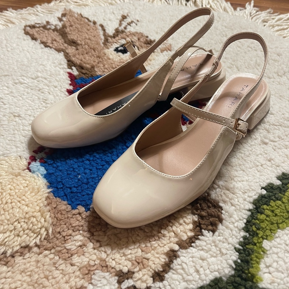 Tahari Cream Flats with Slingback Strap